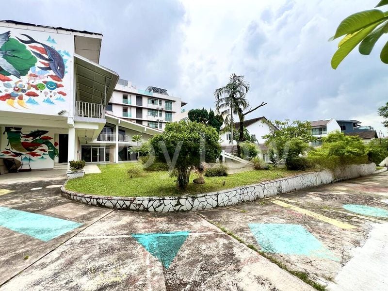 6 Bed Bungalow (Landed) for Sale in  Hillside Drive - Image 4