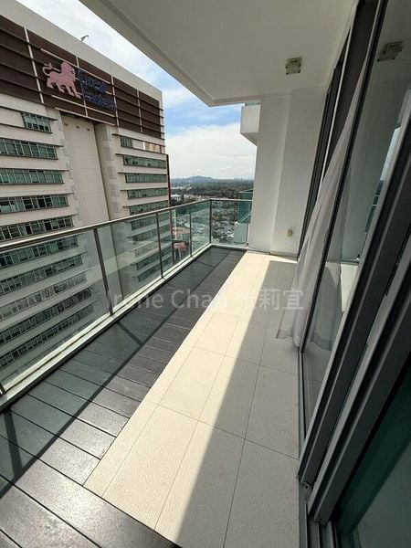 3 Bed Condo for Rent in  Lincoln Suites - Image 2