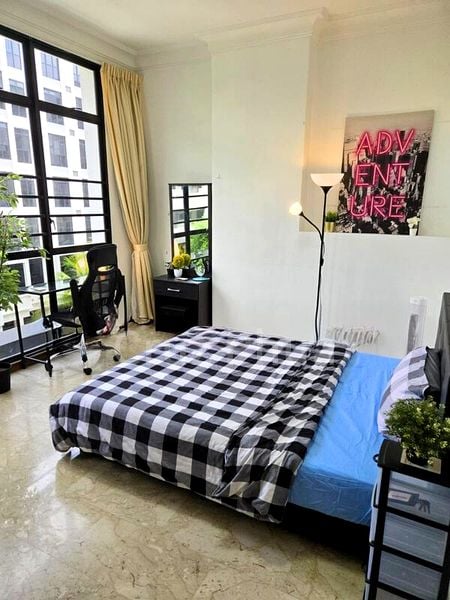 3 Bed Apartment (Condo) for Sale in Harbourlights - Image 3