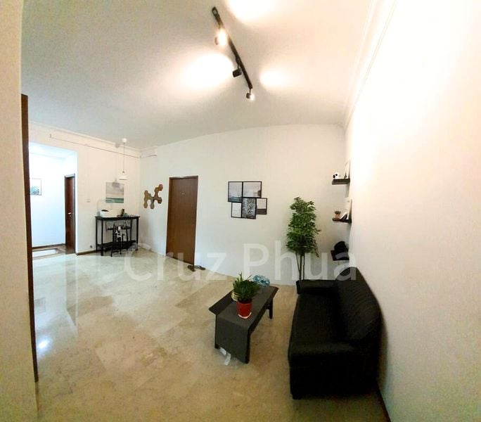 3 Bed Apartment (Condo) for Sale in Harbourlights - Image 2