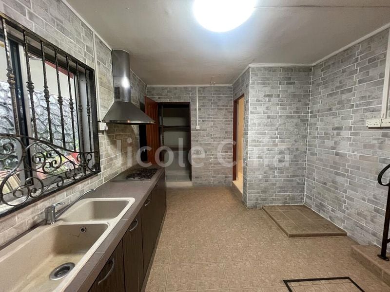 3 Bed Corner Terrace (Landed) for Sale in  Thomson Garden Estate - Image 7