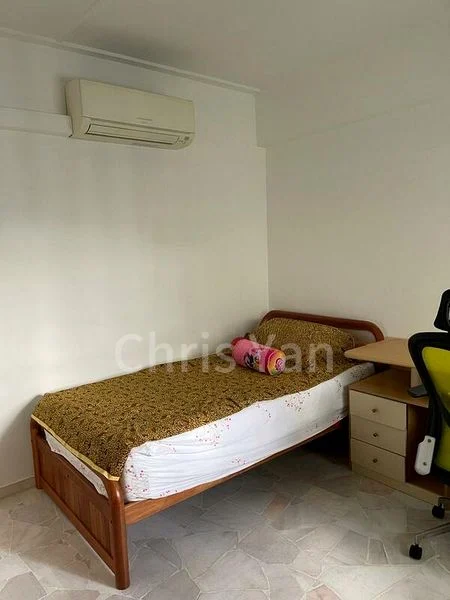 Common Room (HDB) for Rent in  570 Hougang Street 51 - Image 3