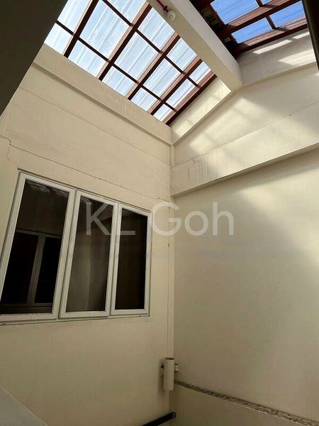 Shop / Shophouse for Sale: Ground Floor Freehold Shop House on East Coast - Image 5