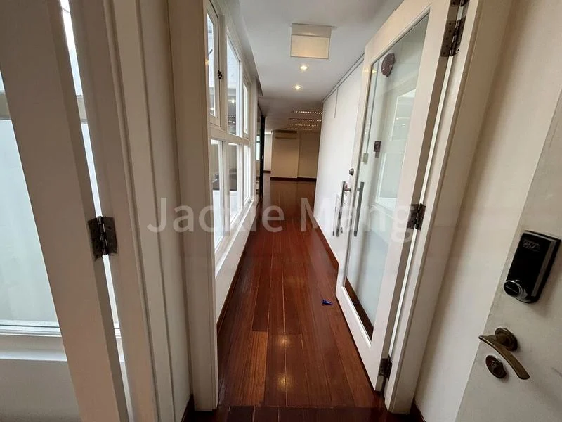 Shop / Shophouse for Rent: 72 Tras Street, Available Now! - Image 6