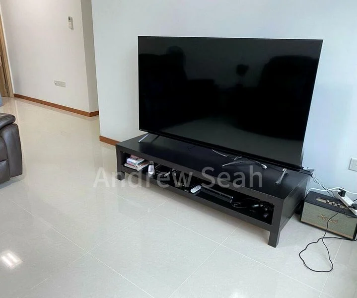 3 Bed Condo for Rent in  Caspian - Image 3