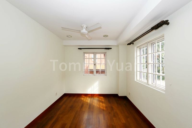 6 Bed Corner Terrace (Landed) for Rent in  Dunman Lane - Image 7