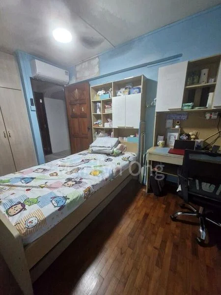 Common Room (HDB) for Rent in  675 Hougang Avenue 8 - Image 2