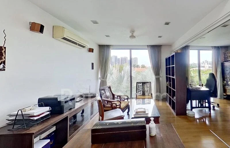 Master Room (Landed) for Rent in  Faber Hills - Image 9