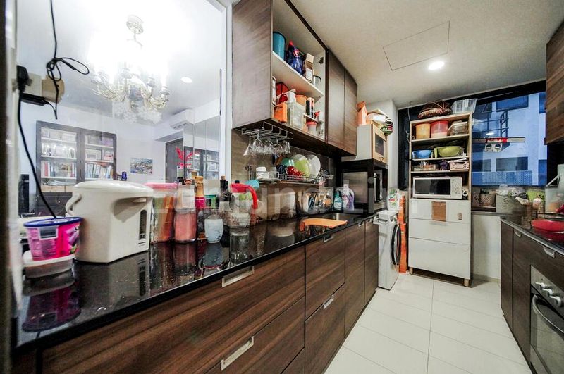 4 Bed Executive Condo for Sale in  Lush Acres - Image 7