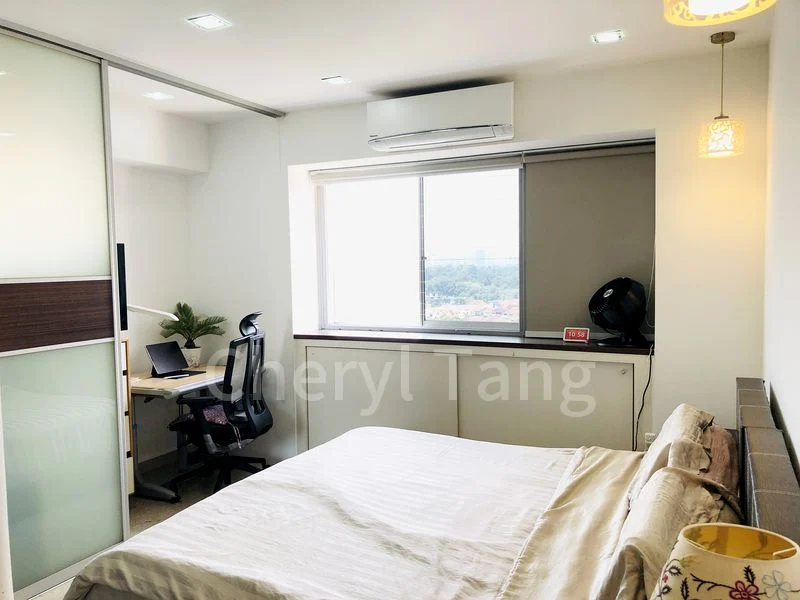 5 Room (5I) HDB for Rent in  447 Bright Hill Drive - Image 4