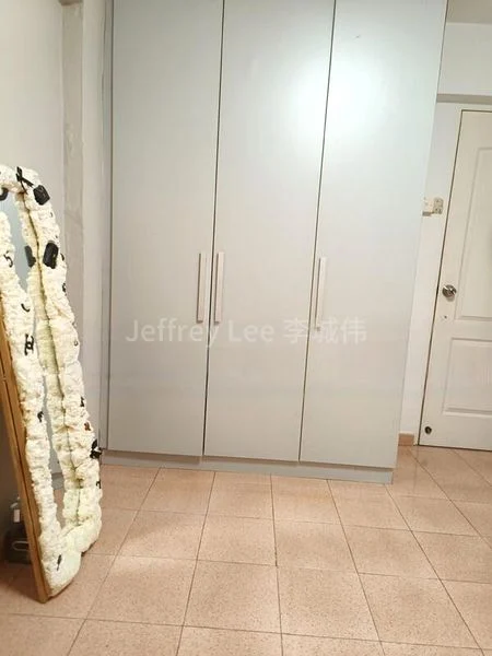 Common Room (HDB) for Rent in  111 Tampines Street 11 - Image 4