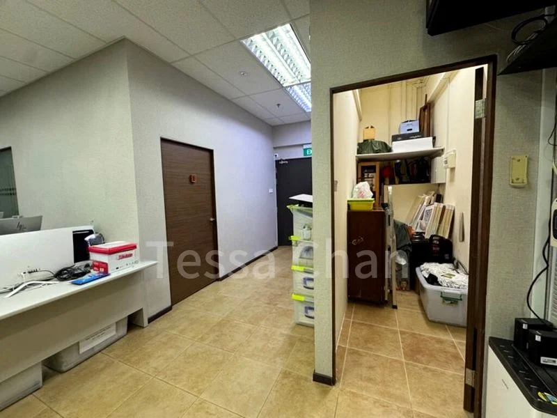 Light Industrial (B1) for Sale: First Centre - Image 3