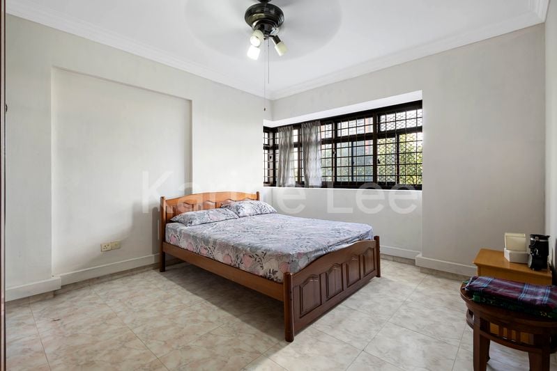 4 Room (4A) HDB for Sale in 462 Clementi Avenue 3 - Image 5