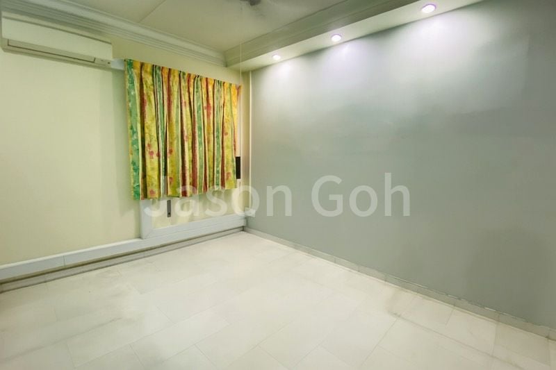 5 Room (5I) HDB for Rent in  786C Woodlands Drive 60 - Image 2