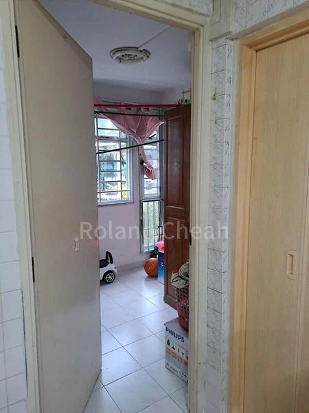 3 Room (3I) HDB for Rent in  4 Marine Terrace - Image 4