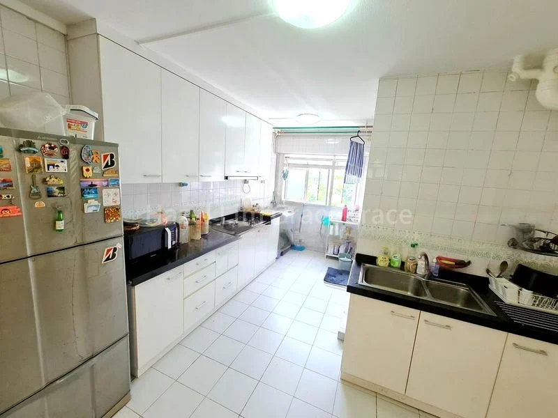 5 Room (5I) HDB for Rent in  396 Tampines Avenue 7 - Image 7