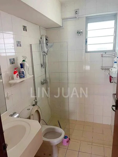 Common Room (HDB) for Rent in  271C Sengkang Central - Image 3