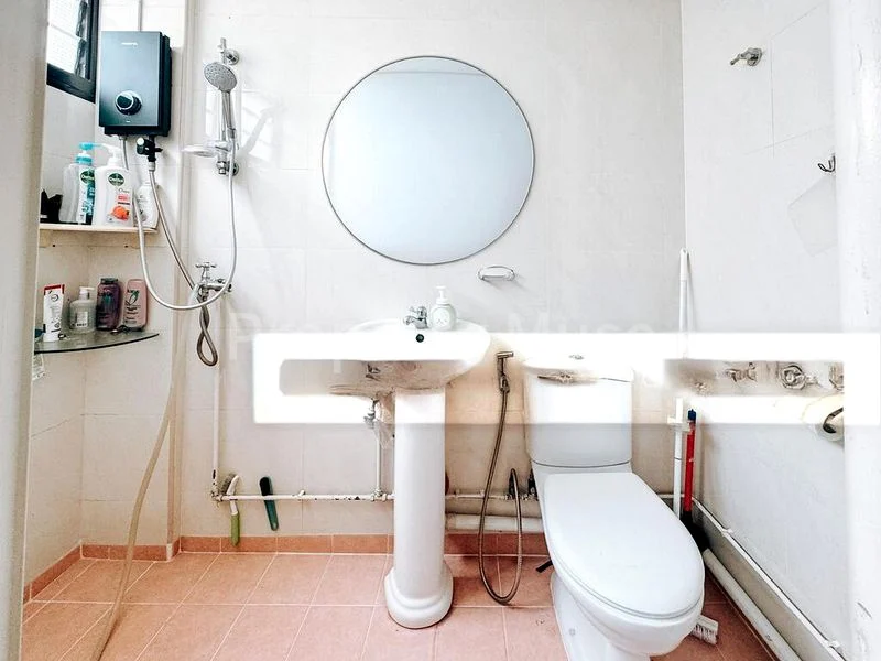 4 Room (4A) HDB for Sale in  909 Tampines Avenue 4 - Image 8