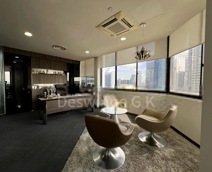 Office for Sale: International Plaza - Image 1