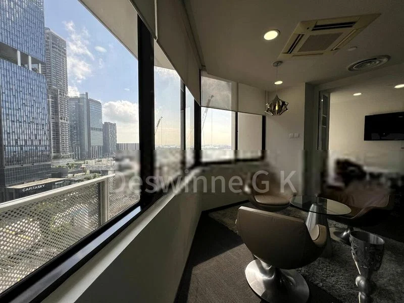 Office for Sale: International Plaza - Image 3