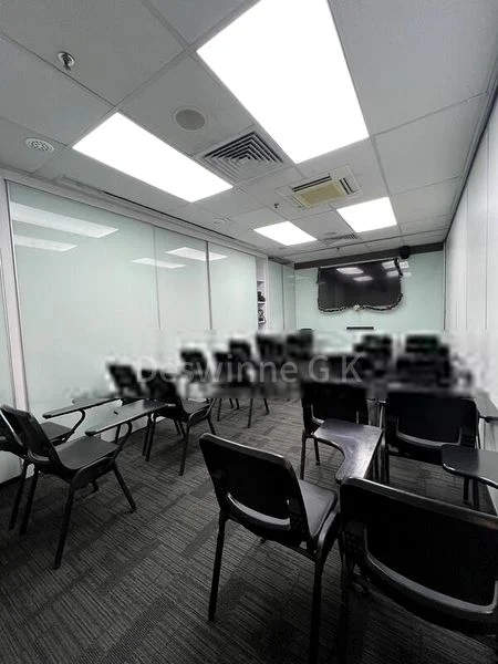 Office for Sale: International Plaza - Image 5