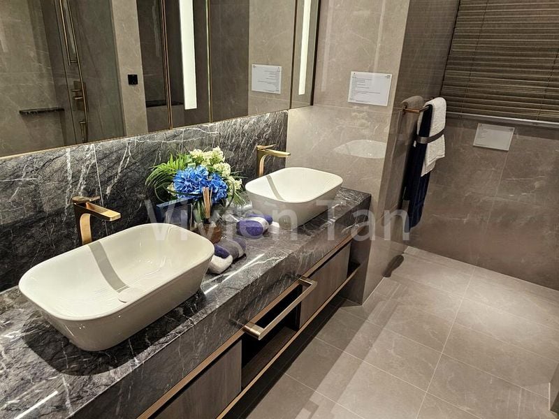 5 Bed Condo for Sale in Grand Dunman - Image 5