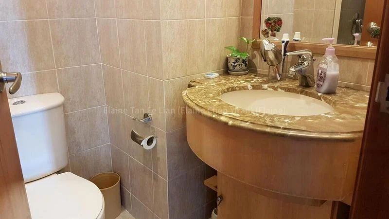 3 Bed Condo for Rent in  Tanglin View - Image 8