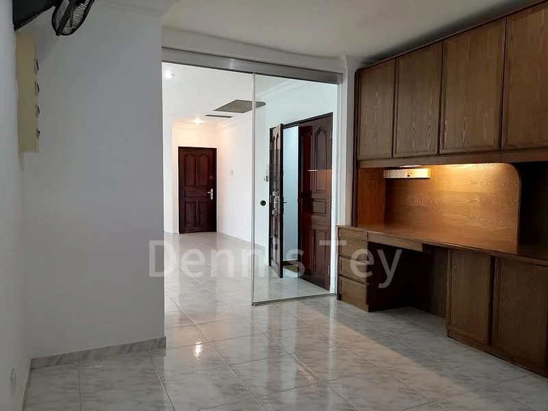 2 Bed Apartment (Condo) for Rent in  336 River Valley - Image 4