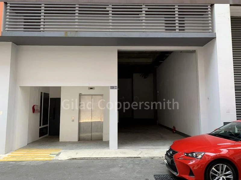 Light Industrial (B1) for Rent: Nordcom II - Image 9