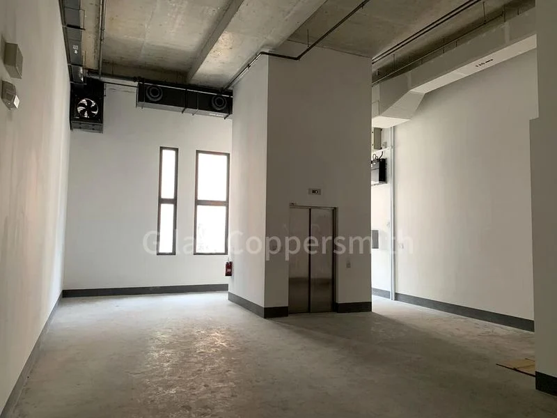 Light Industrial (B1) for Rent: Nordcom II - Image 3