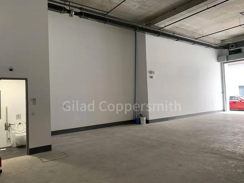 Light Industrial (B1) for Rent: Nordcom II - Image 5