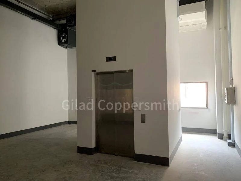 Light Industrial (B1) for Rent: Nordcom II - Image 13