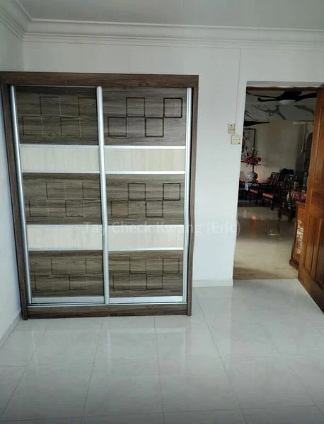 Common Room (HDB) for Rent in  54 Kent Road - Image 2