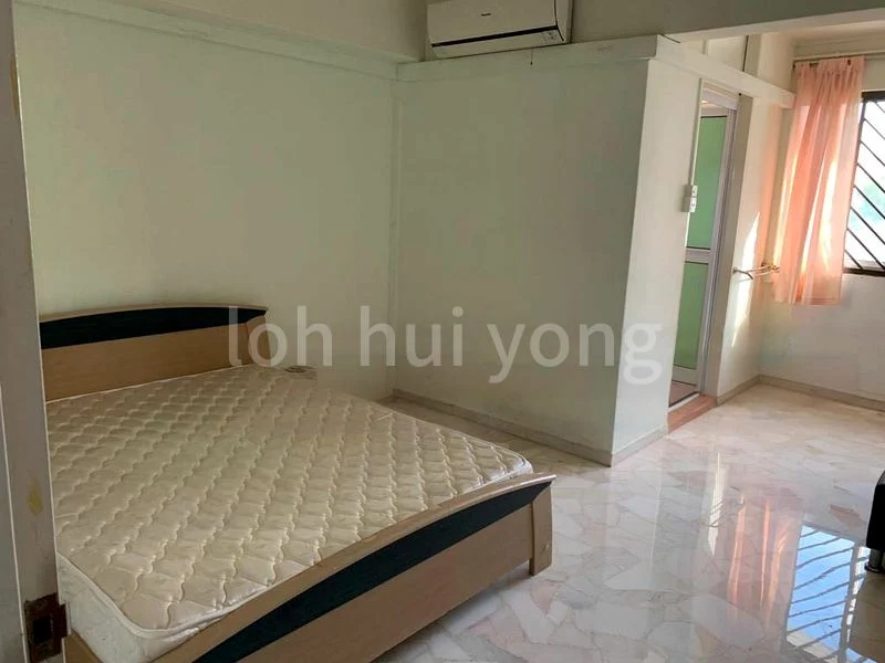 4 Room (4A) HDB for Rent in  402 Serangoon Avenue 1 - Image 3