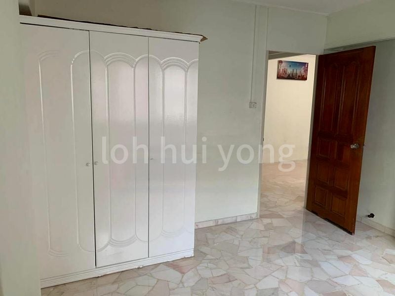 4 Room (4A) HDB for Rent in  402 Serangoon Avenue 1 - Image 4