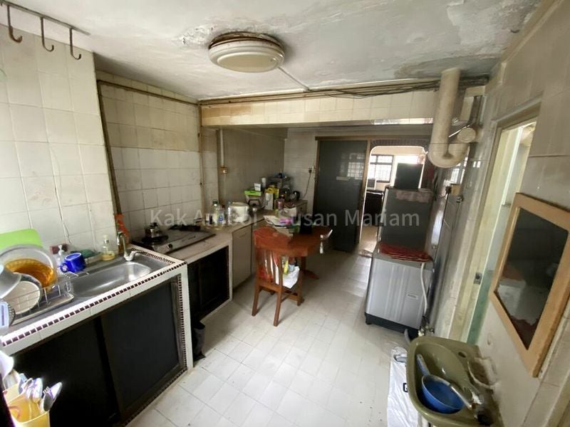 3 Room (3I) HDB for Sale in  75 Whampoa Drive - Image 5