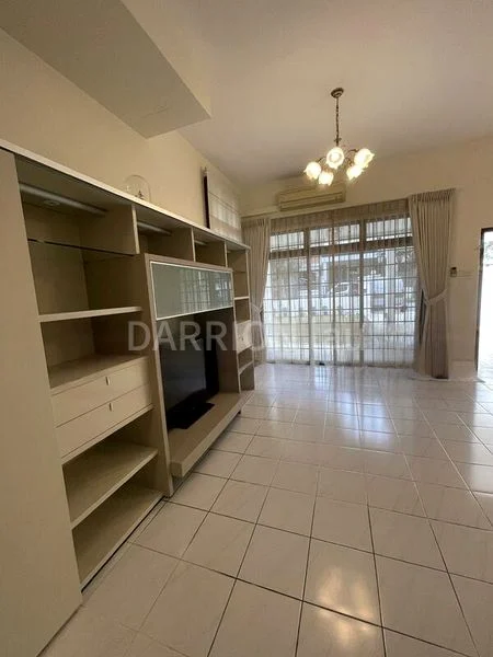 5 Bed Corner Terrace (Landed) for Rent in  Highland Road - Image 7