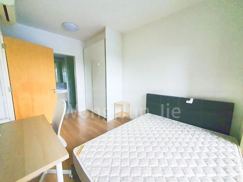 2 Bed Condo for Rent in  The Lakefront Residences - Image 5