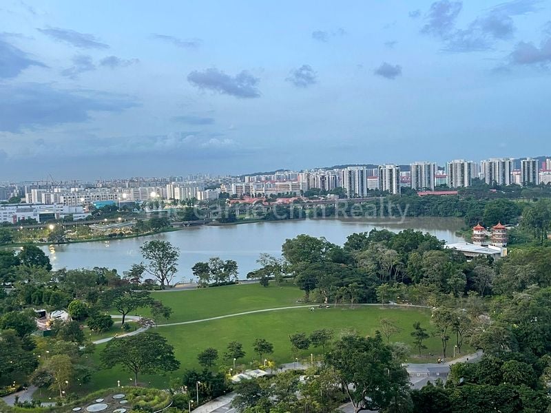 4 Bed Condo for Sale in  The LakeGarden Residences - Image 3