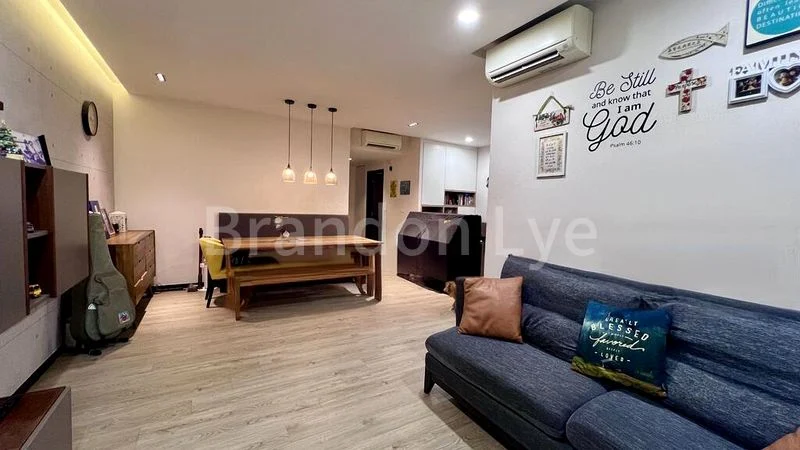 3 Bed Executive Condo for Sale in  Lake Life - Image 1