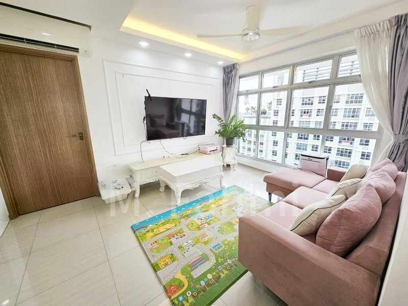 5 Room (5A) HDB for Sale in  406A Northshore Drive - Image 2