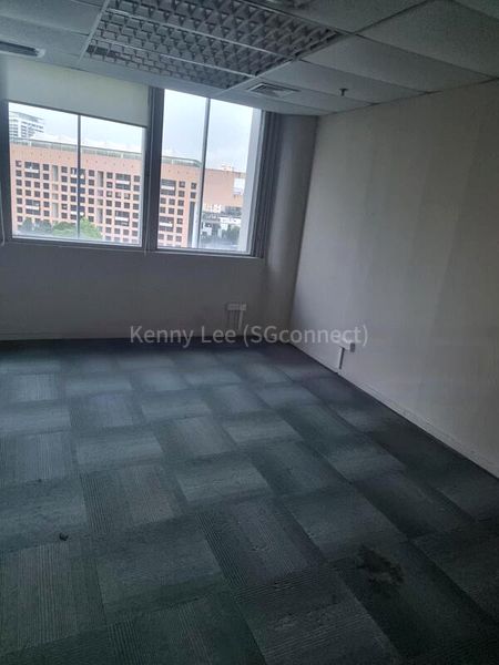 Office for Rent: Thong Chai Building - Image 4