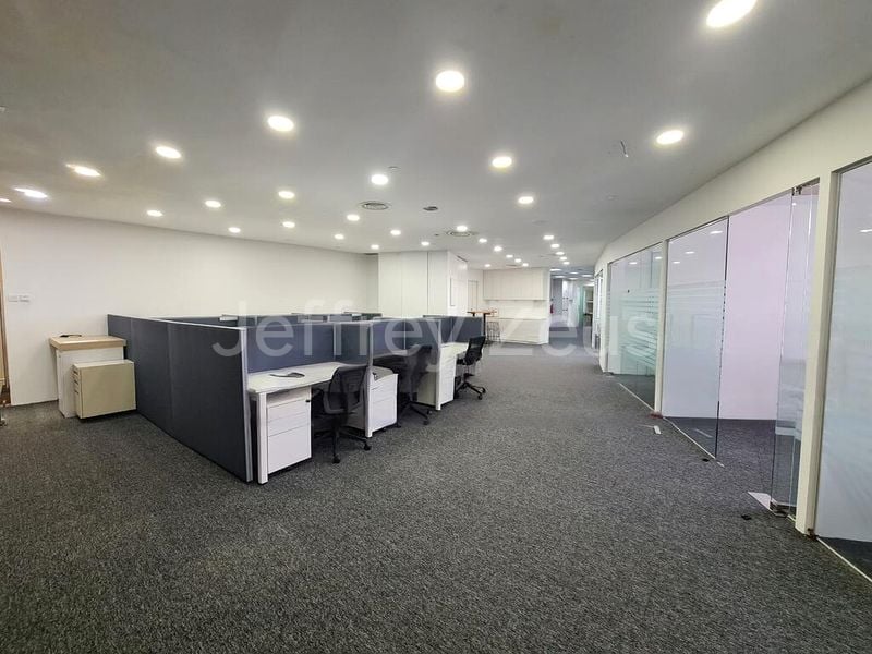 Office for Sale: The Plaza - Image 3