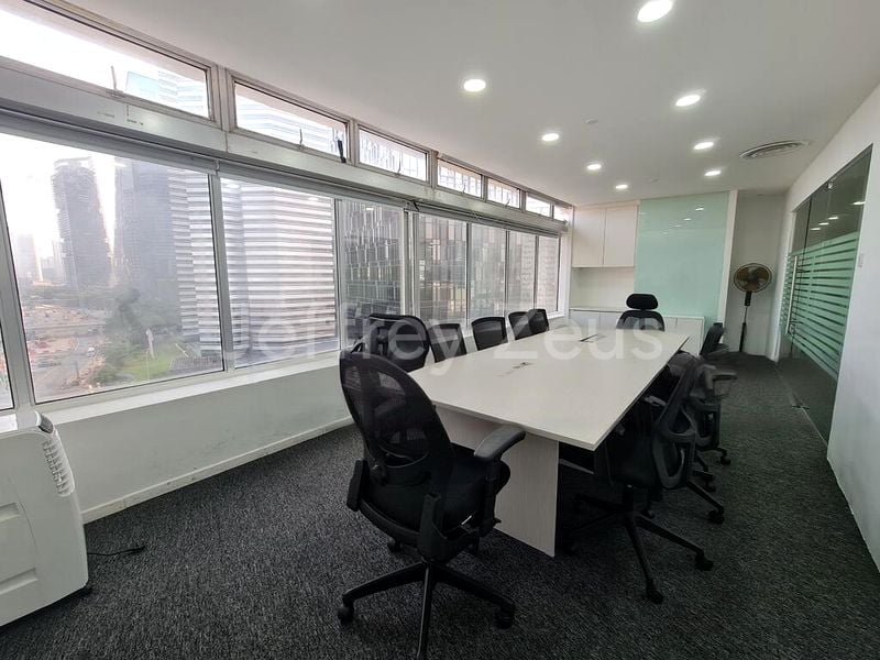 Office for Sale: The Plaza - Image 10