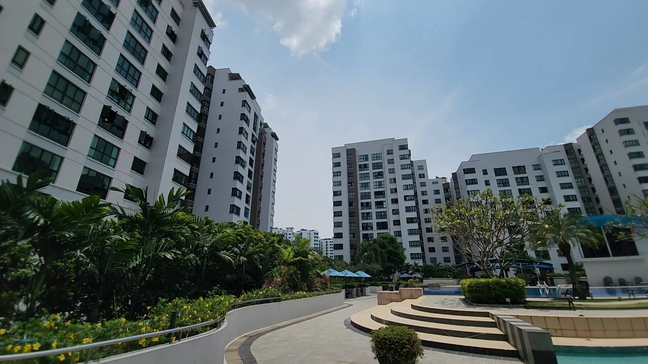 3 Bed Executive Condo for Sale in  Woodsvale - Image 9
