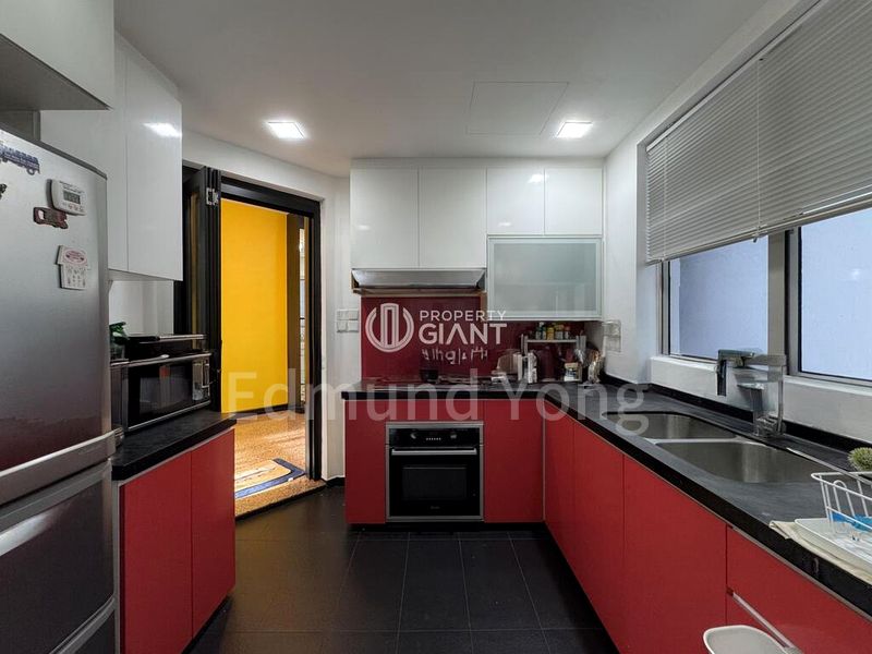 2 Bed Condo for Rent in  The Bayshore - Image 3