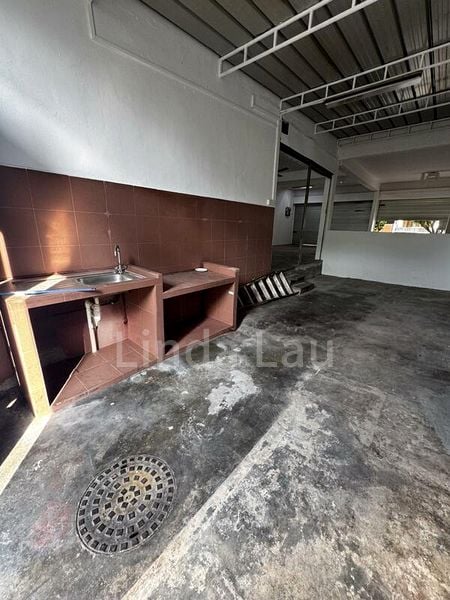 Shop / Shophouse for Rent: Waringin Park - Image 3