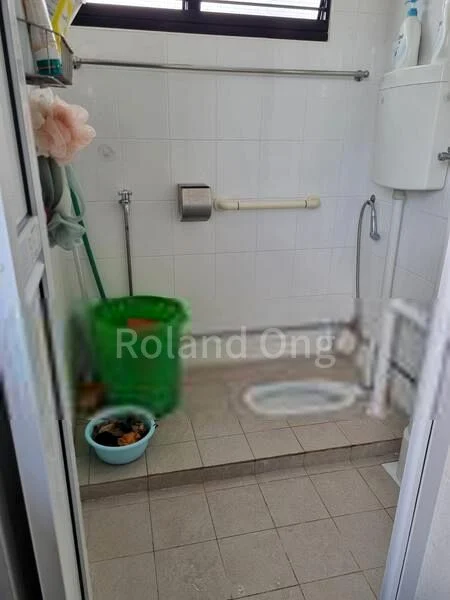 4 Room (4STD) HDB for Rent in  179 Ang Mo Kio Avenue 5 - Image 5