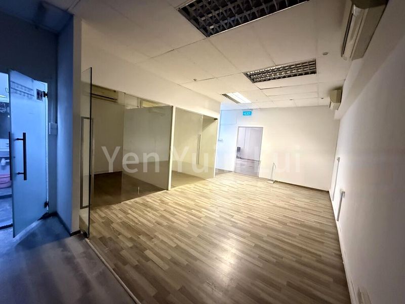 Mall Shop for Sale: Waterloo Centre - Image 4