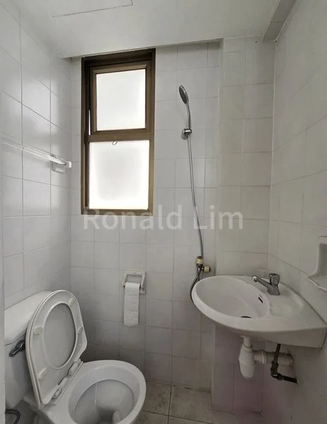 3 Bed Apartment (Condo) for Sale in  Parkview Apartments - Image 9